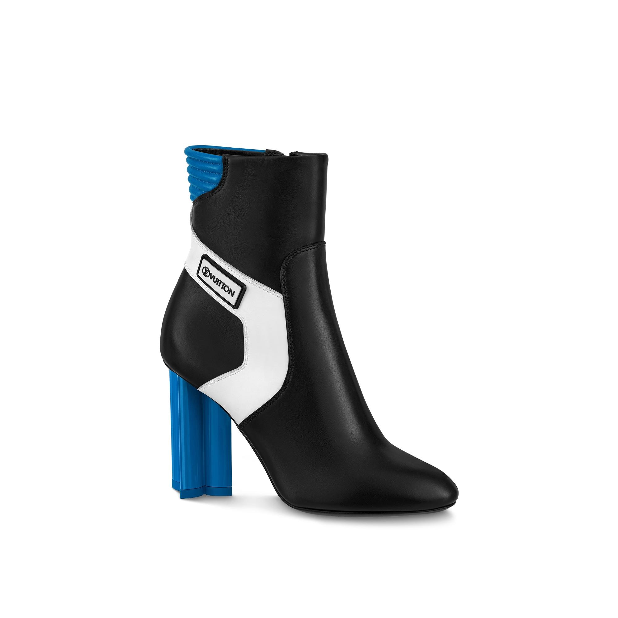 Louis Vuitton Silhouette Ankle Boot BLACK. Size 39.0