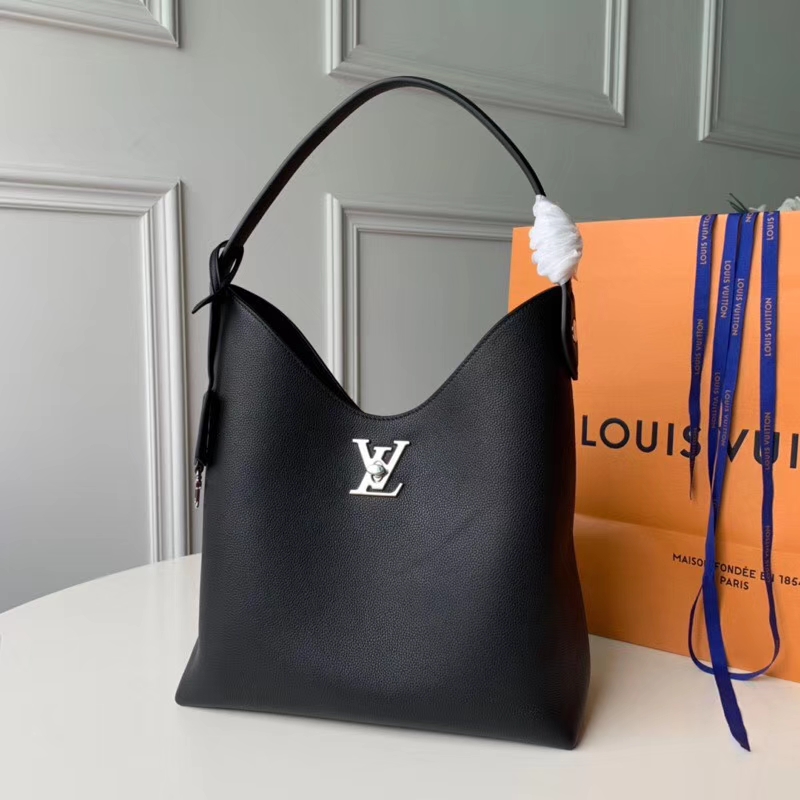 LV Louis Vuitton Lockme Hobo M52776